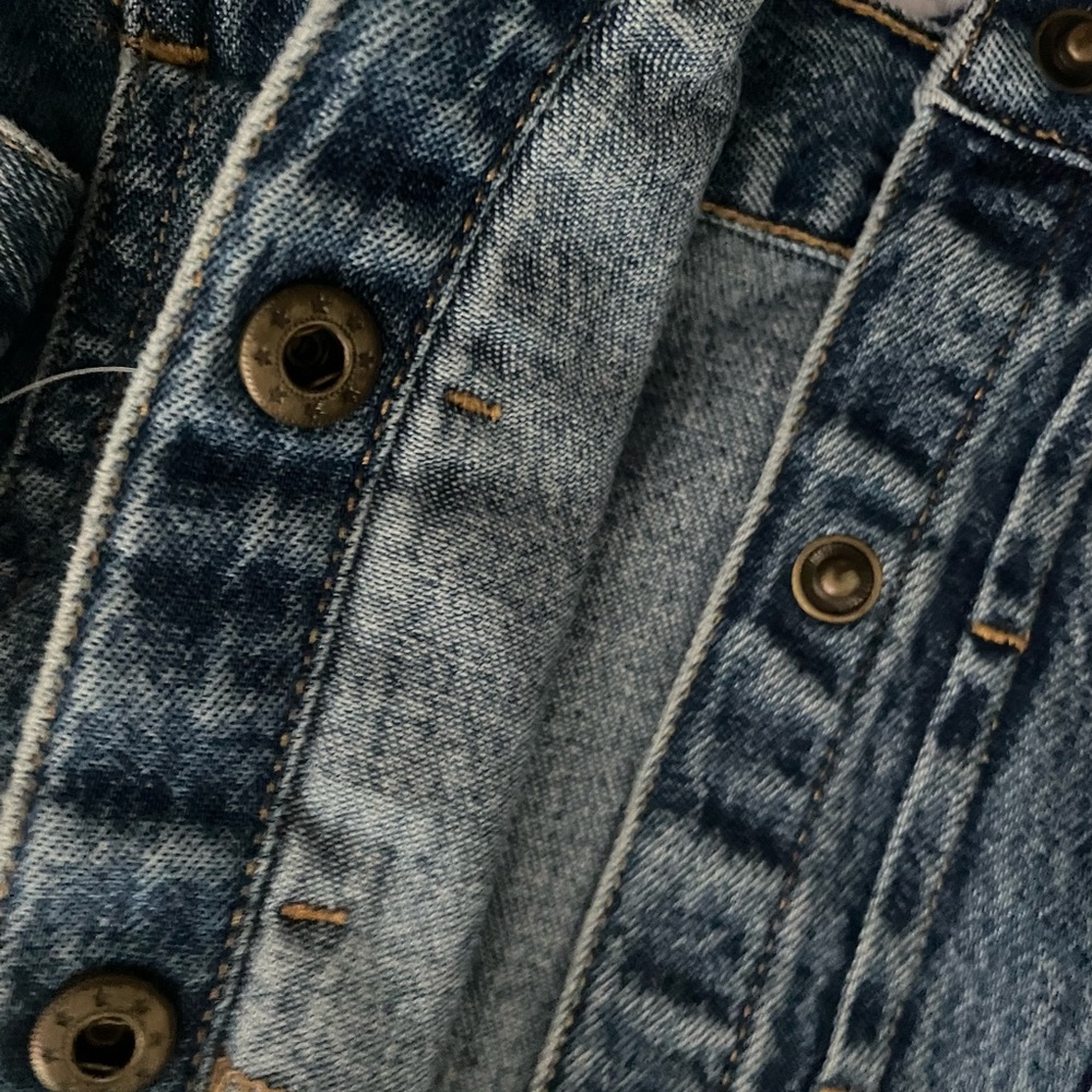 Denim jacket - Picture 3 of 4